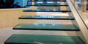 Стеклянные лестницы — Лестница со стеклянными ступенями — фото